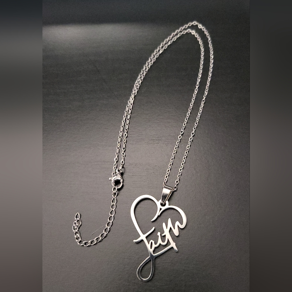 Silver chain necklace with faith heart pendent